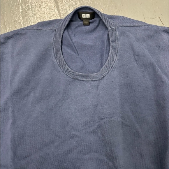Uniqlo Light Men’s Sweaters (Pack of 2) - Picture 6 of 13
